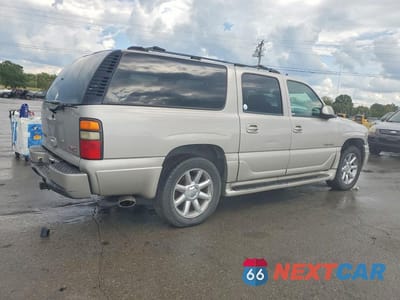Trzecie zdjęcie samochodu z tyłu: 2004 GMC YUKON XL DENALI VIN:1GKFK66U64J166691 - miniatura