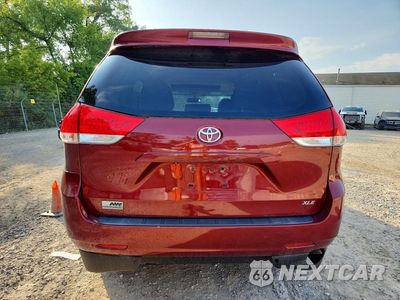 Zdjęcie 6 z 13 samochodu: 2014 TOYOTA SIENNA XLE 8-PASSENGER VIN:5TDYK3DC9ES496262 - miniatura