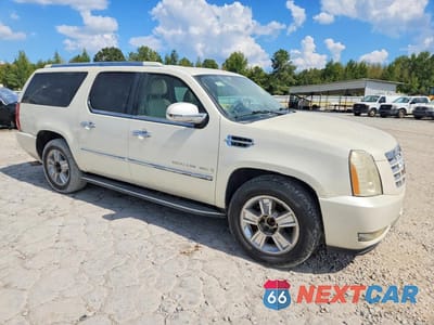 Czwarte zdjęcie samochodu z boku: 2007 CADILLAC ESCALADE ESV VIN:1GYFK66847R270711 - miniatura