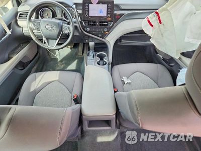 Zdjęcie 8 z 12 samochodu: 2023 TOYOTA CAMRY LE VIN:4T1C11AK1PU769816 - miniatura