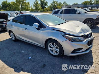 Czwarte zdjęcie samochodu z boku: 2016 CHEVROLET CRUZE LT VIN:1G1BE5SM8G7275696 - miniatura
