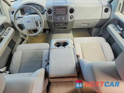 Zdjęcie 8 z 12 samochodu: 2006 FORD F150 VIN:1FTPX145X6NA65682 - miniatura
