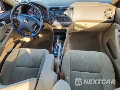 Zdjęcie 8 z 12 samochodu: 2004 HONDA CIVIC LX VIN:2HGES16514H526472 - miniatura