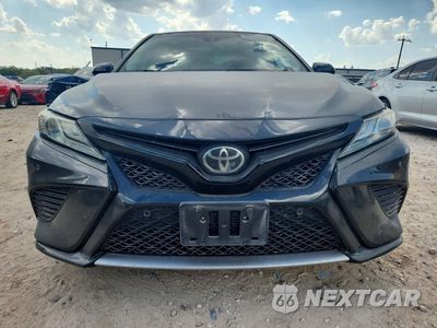 Piąte zdjęcie samochodu w środku: 2018 TOYOTA CAMRY XSE V6 VIN:4T1BZ1HK3JU002647 - miniatura