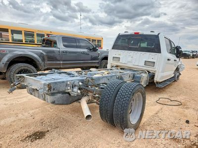 Trzecie zdjęcie samochodu z tyłu: 2025 FORD F550 SUPER DUTY VIN:1FD0W5HT0SEC96035 - miniatura