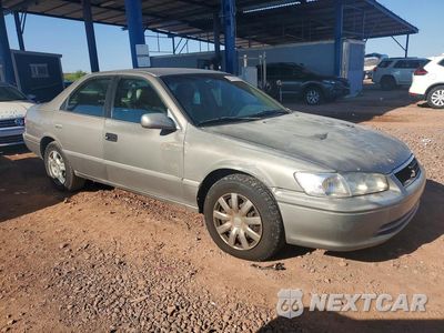 Czwarte zdjęcie samochodu z boku: 2000 TOYOTA CAMRY LE VIN:4T1BG22K4YU694576 - miniatura
