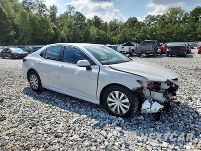 Czwarte zdjęcie samochodu z boku: 2022 TOYOTA CAMRY LE VIN:4T1C31AK1NU042327 - miniatura