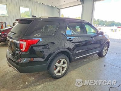 Piąte zdjęcie samochodu w środku: 2017 FORD EXPLORER XLT VIN:1FM5K8D81HGD15001 - miniatura