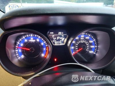 Zdjęcie 9 z 12 samochodu: 2014 HYUNDAI ELANTRA SE VIN:5NPDH4AEXEH540882 - miniatura