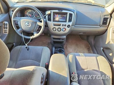 Zdjęcie 8 z 12 samochodu: 2003 MAZDA TRIBUTE LX VIN:4F2YZ04113KM54813 - miniatura
