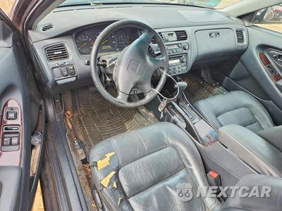 Zdjęcie 8 z 11 samochodu: 2000 HONDA ACCORD EX VIN:1HGCG2251YA040169 - miniatura