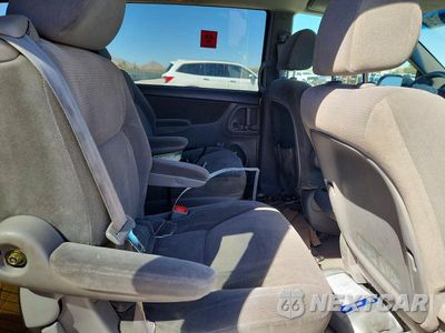 Zdjęcie 10 z 12 samochodu: 2004 TOYOTA SIENNA LE 7 PASSENGER VIN:5TDZA23C84S063663 - miniatura
