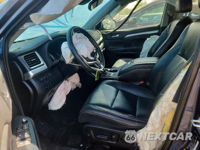 Zdjęcie 7 z 13 samochodu: 2019 TOYOTA HIGHLANDER XLE VIN:5TDJZRFH0KS739414 - miniatura