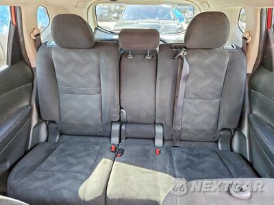 Zdjęcie 10 z 13 samochodu: 2015 NISSAN ROGUE S VIN:KNMAT2MTXFP502929 - miniatura