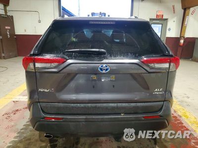 Zdjęcie 6 z 14 samochodu: 2022 TOYOTA RAV4 XLE VIN:JTMRWRFV6NJ055695 - miniatura