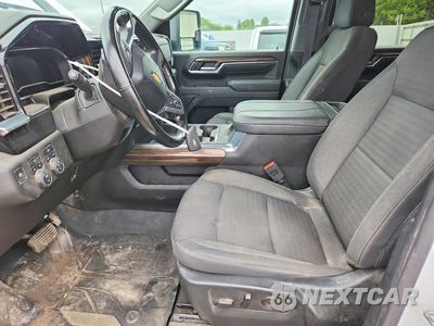Zdjęcie 7 z 12 samochodu: 2024 CHEVROLET SILVERADO K3500 LT VIN:2GC4YTEYXR1102482 - miniatura