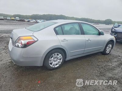 Trzecie zdjęcie samochodu z tyłu: 2010 NISSAN ALTIMA 2.5 VIN:1N4AL2AP6AN536075 - miniatura
