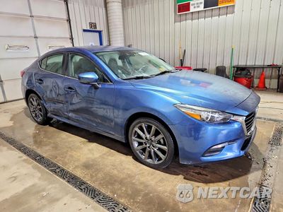Czwarte zdjęcie samochodu z boku: 2018 MAZDA 3 TOURING VIN:3MZBN1V32JM187949 - miniatura