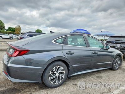 Trzecie zdjęcie samochodu z tyłu: 2022 HYUNDAI SONATA HYBRID BLUE VIN:KMHL24JJ3NA048191 - miniatura