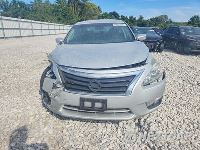 Piąte zdjęcie samochodu w środku: 2015 NISSAN ALTIMA 2.5 SV VIN:1N4AL3AP1FC282980 - miniatura