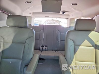 Zdjęcie 10 z 13 samochodu: 2020 CHEVROLET SUBURBAN K1500 LT VIN:1GNSKHKC3LR205425 - miniatura