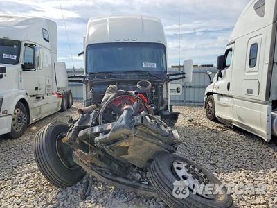 Piąte zdjęcie samochodu w środku: 2020 KENWORTH T680 SEMI TRUCK VIN:1XKYD49X1LJ355454 - miniatura