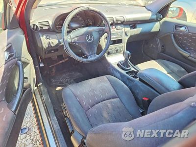 Zdjęcie 8 z 12 samochodu: 2002 MERZ SLK VIN:WDBRN47J82A297884 - miniatura