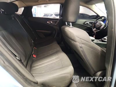 Zdjęcie 10 z 12 samochodu: 2015 CHRYSLER 200 LIMITED VIN:1C3CCCAB9FN640147 - miniatura