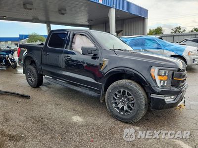 Czwarte zdjęcie samochodu z boku: 2022 FORD F150 SUPERCREW VIN:1FTEW1E84NFC01428 - miniatura