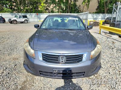 Piąte zdjęcie samochodu w środku: 2009 HONDA ACCORD LX VIN:JHMCP26399C013085 - miniatura