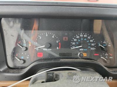 Zdjęcie 9 z 12 samochodu: 1998 JEEP WRANGLER / TJ SE VIN:1J4FY29P2WP786165 - miniatura