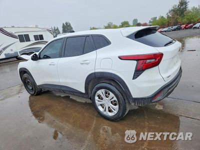Drugie zdjęcie samochodu z przodu: 2024 CHEVROLET TRAX LS VIN:KL77LFE22RC051303 - miniatura