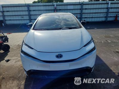 Piąte zdjęcie samochodu w środku: 2024 TOYOTA PRIUS XLE VIN:JTDACAAU1R3033846 - miniatura