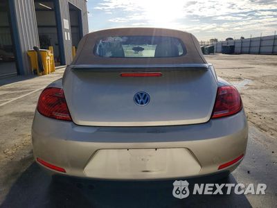 Zdjęcie 6 z 12 samochodu: 2015 VOLKSWAGEN BEETLE 1.8T VIN:3VW517AT8FM805493 - miniatura