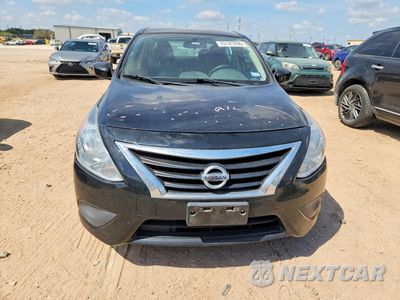 Piąte zdjęcie samochodu w środku: 2019 NISSAN VERSA SV VIN:3N1CN7AP8KL810844 - miniatura
