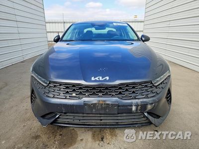 Piąte zdjęcie samochodu w środku: 2022 KIA K5 LXS VIN:5XXG14J2XNG109722 - miniatura