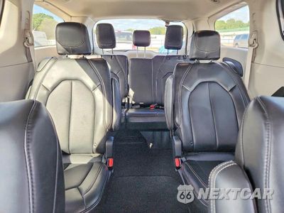 Zdjęcie 10 z 13 samochodu: 2024 CHRYSLER PACIFICA TOURING L VIN:2C4RC1BG0RR179870 - miniatura