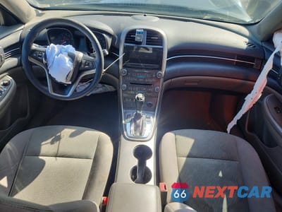 Zdjęcie 8 z 12 samochodu: 2013 CHEVROLET MALIBU LS VIN:1G11B5SA2DF165500 - miniatura