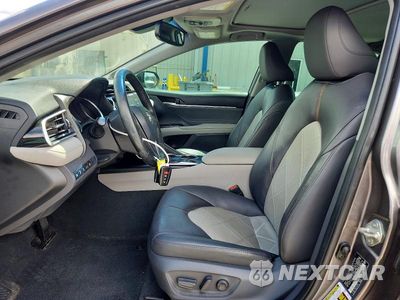 Zdjęcie 7 z 12 samochodu: 2018 TOYOTA CAMRY HYBRID XLE VIN:4T1B21HK6JU505626 - miniatura