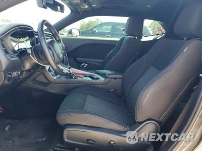 Zdjęcie 7 z 12 samochodu: 2019 DODGE CHALLENGER SXT VIN:2C3CDZAG0KH521658 - miniatura