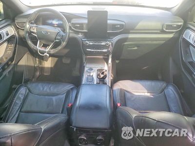 Zdjęcie 8 z 13 samochodu: 2021 FORD EXPLORER ST VIN:1FM5K8GC4MGA79082 - miniatura