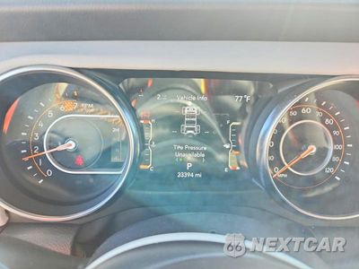 Zdjęcie 9 z 14 samochodu: 2023 JEEP WRANGLER SAHARA VIN:1C4HJXEG6PW500167 - miniatura