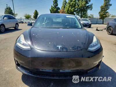 Piąte zdjęcie samochodu w środku: 2018 TESLA MODEL 3 VIN:5YJ3E1EA3JF076143 - miniatura