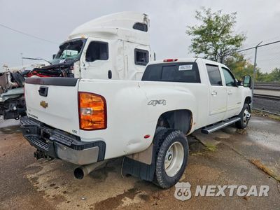 Trzecie zdjęcie samochodu z tyłu: 2011 CHEVROLET SILVERADO K3500 LTZ VIN:1GC4K1C80BF259848 - miniatura
