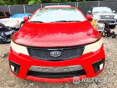 Piąte zdjęcie samochodu w środku: 2010 KIA FORTE KOUP SX VIN:KNAFW6A30A5307951 - miniatura