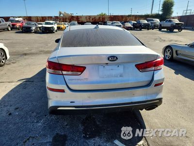 Zdjęcie 6 z 12 samochodu: 2020 KIA OPTIMA LX VIN:5XXGT4L34LG390865 - miniatura