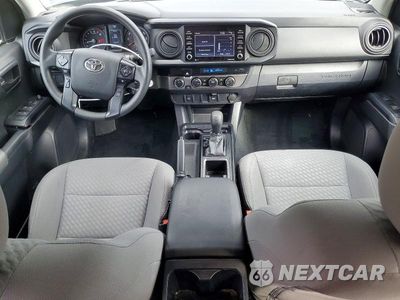 Zdjęcie 8 z 13 samochodu: 2022 TOYOTA TACOMA SR V6 VIN:3TMCZ5AN0NM492883 - miniatura
