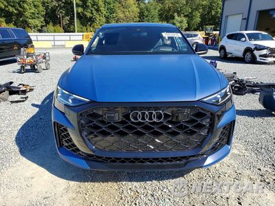 Piąte zdjęcie samochodu w środku: 2025 AUDI RS Q8 VIN:WU1ARBF10SD018180 - miniatura