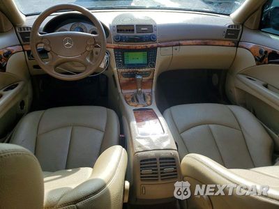 Zdjęcie 8 z 12 samochodu: 2008 MERCEDES-BENZ E 350 4MATIC VIN:WDBUF87X78B255602 - miniatura