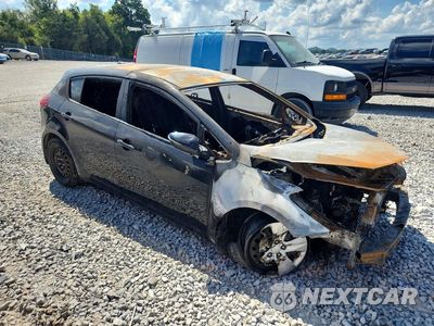Czwarte zdjęcie samochodu z boku: 2016 KIA FORTE5 LX VIN:KNAFK5A85G5607740 - miniatura